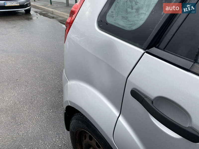 Хетчбек Ford Fiesta 2006 в Києві фото 4 Хетчбек Ford Fiesta 2006 в Києві