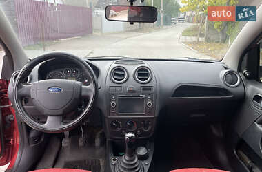 Хетчбек Ford Fiesta 2007 в 