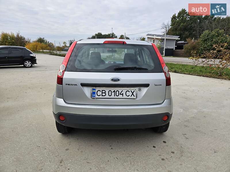 Хетчбек Ford Fiesta 2008 в Обухові