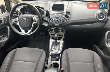 Седан Ford Fiesta 2016 в  фото 14 Седан Ford Fiesta 2016 в