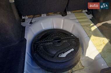 Седан Ford Fiesta 2014 в  фото 12 Седан Ford Fiesta 2014 в