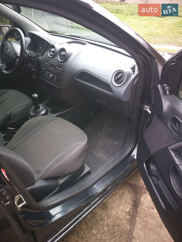 Хэтчбек Ford Fiesta 2008 в Хырове фото 16 Хэтчбек Ford Fiesta 2008 в Хырове