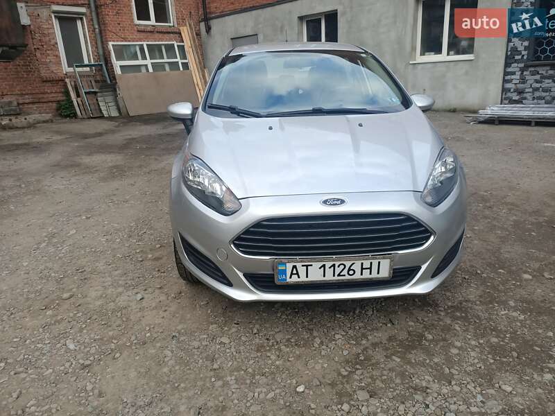 Седан Ford Fiesta 2017 в Ивано-Франковске
