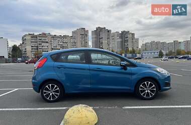 Хетчбек Ford Fiesta 2014 в 
