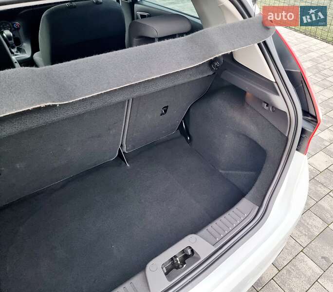 Хэтчбек Ford Fiesta 2014 в Мукачево