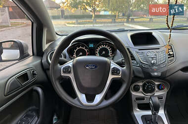 Хетчбек Ford Fiesta 2017 в 