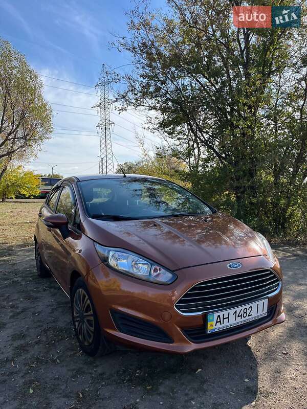 Хэтчбек Ford Fiesta 2013 в Днепре