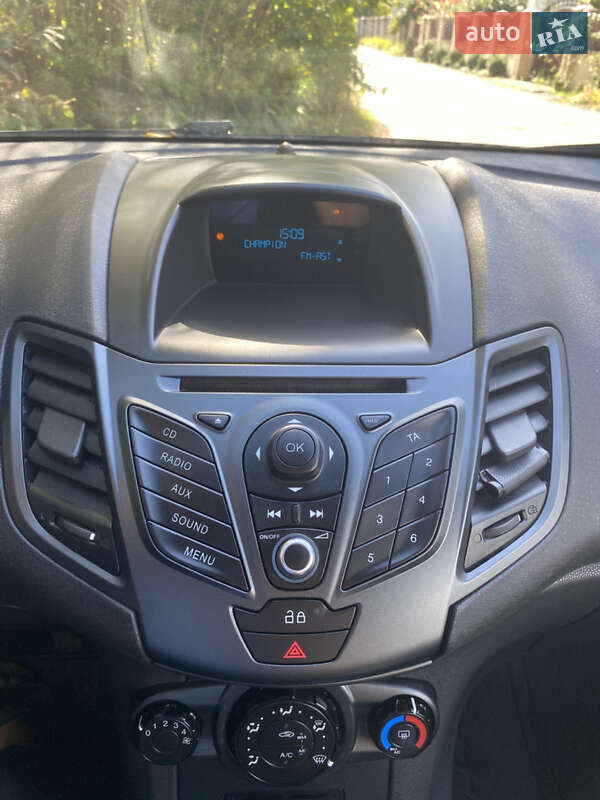 Хетчбек Ford Fiesta 2013 в Житомирі фото 11 Хетчбек Ford Fiesta 2013 в Житомирі