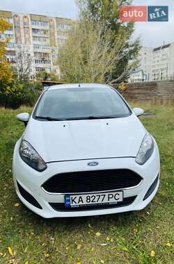 Хэтчбек Ford Fiesta 2017 в 