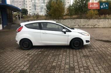 Хэтчбек Ford Fiesta 2013 в 