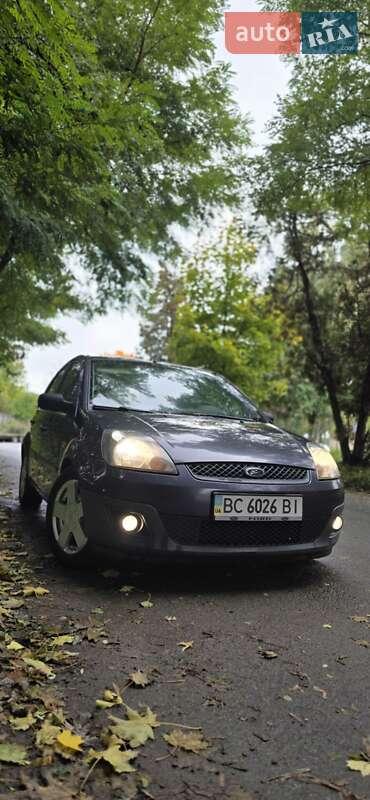 Хетчбек Ford Fiesta 2008 в Львові