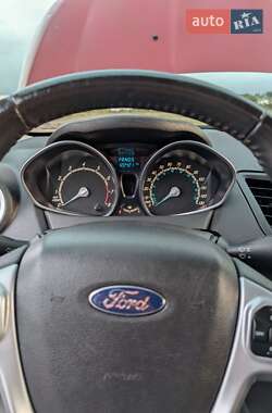 Седан Ford Fiesta 2014 в 