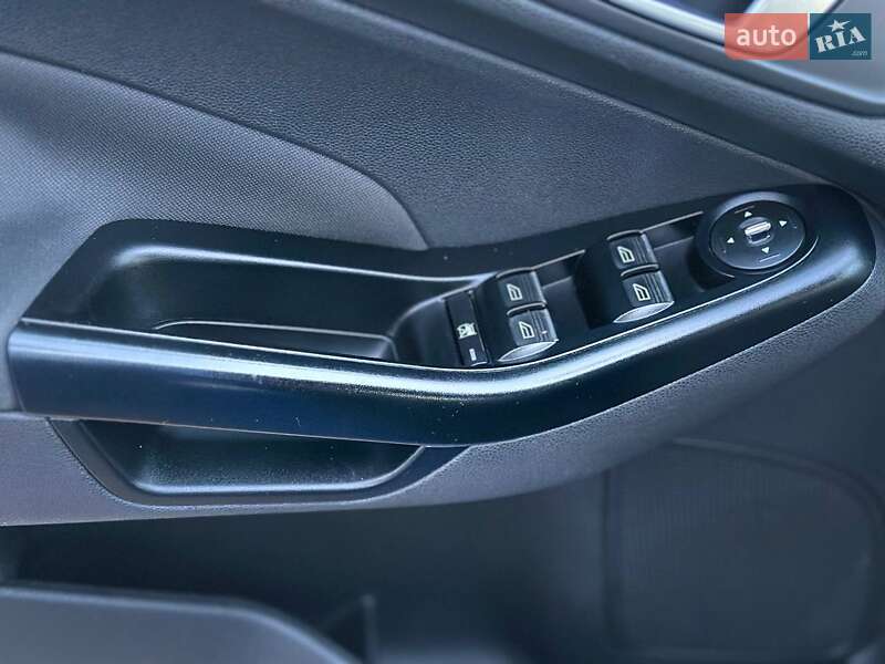 Хэтчбек Ford Fiesta 2013 в Киеве