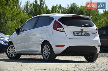 Хэтчбек Ford Fiesta 2017 в 