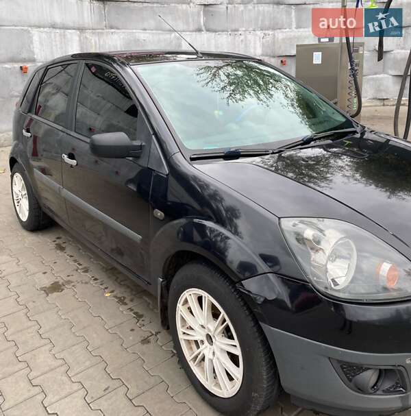 Хэтчбек Ford Fiesta 2007 в Обухове фото 2 Хэтчбек Ford Fiesta 2007 в Обухове