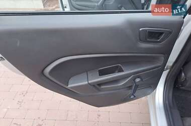 Седан Ford Fiesta 2017 в 