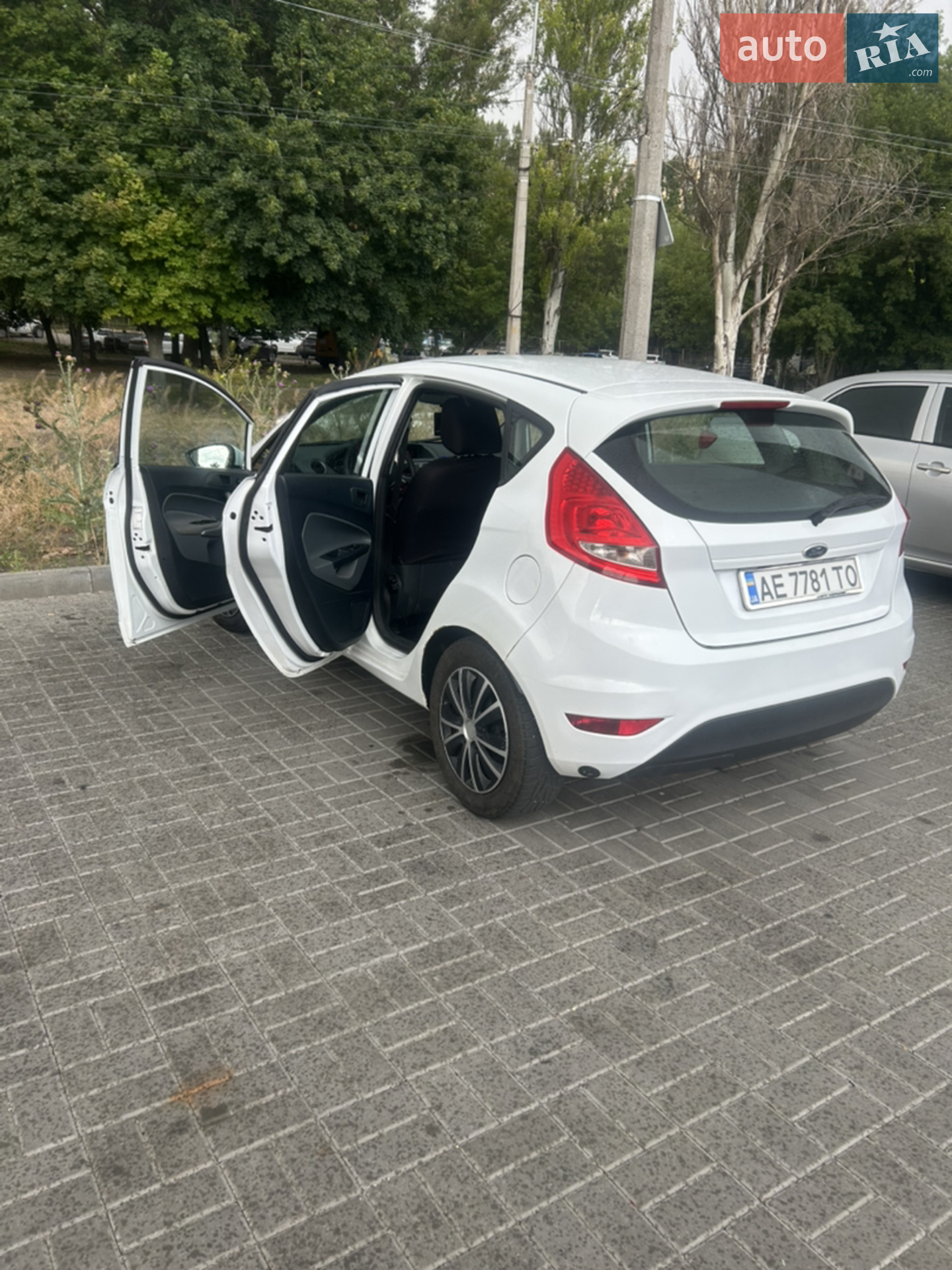 2011 Ford Fiesta - мініатюра 10