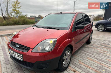 Хэтчбек Ford Fiesta 2008 в 