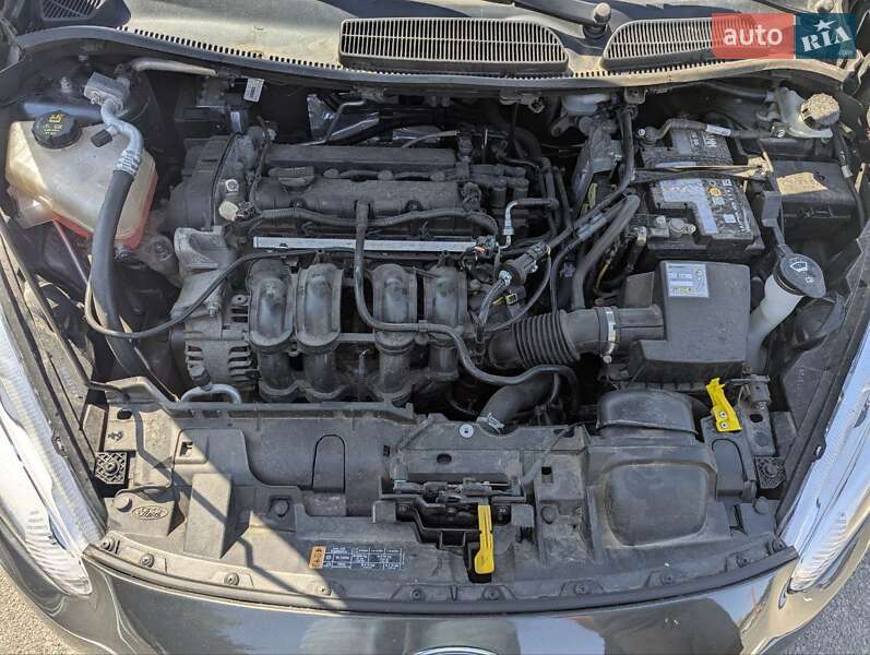 Хэтчбек Ford Fiesta 2018 в Киеве