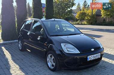 Хетчбек Ford Fiesta 2002 в Іршаві