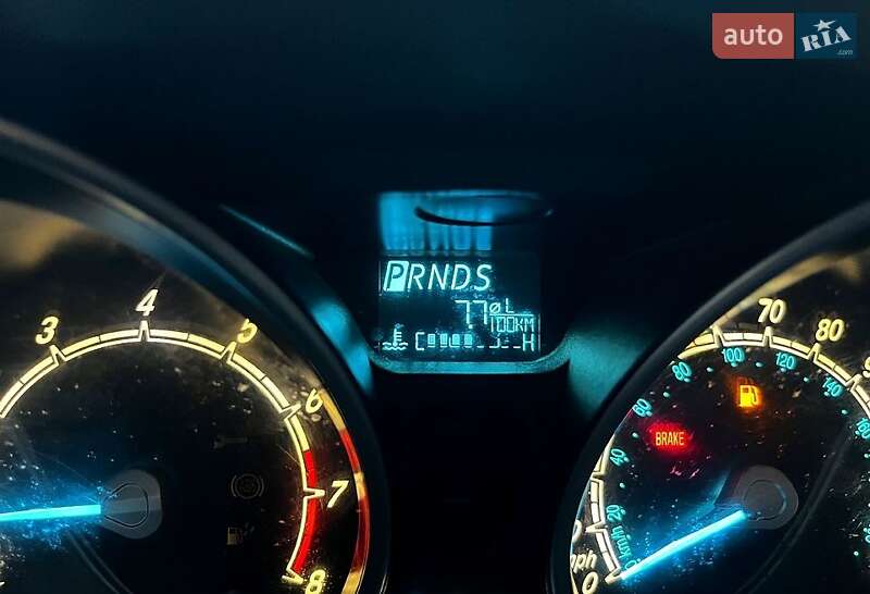 Хетчбек Ford Fiesta 2013 в  фото Хетчбек Ford Fiesta 2013 в