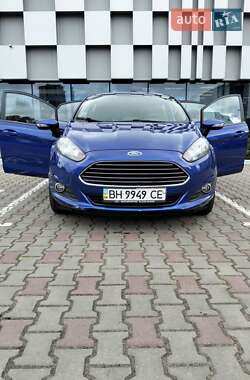 Хэтчбек Ford Fiesta 2014 в 