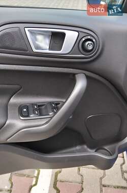Хэтчбек Ford Fiesta 2014 в 