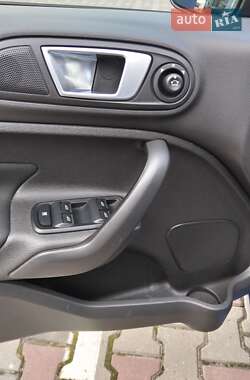 Хэтчбек Ford Fiesta 2014 в 