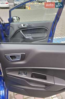 Хэтчбек Ford Fiesta 2014 в 