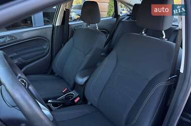 Хэтчбек Ford Fiesta 2018 в 