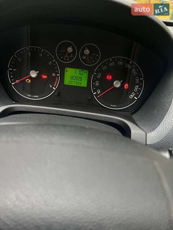 Хетчбек Ford Fiesta 2007 в Києві фото 5 Хетчбек Ford Fiesta 2007 в Києві