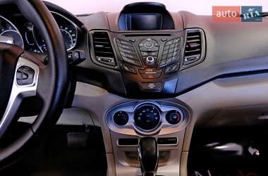 Хэтчбек Ford Fiesta 2018 в 