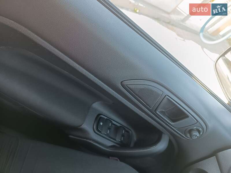 Хэтчбек Ford Fiesta 2016 в Львове фото 17 Хэтчбек Ford Fiesta 2016 в Львове