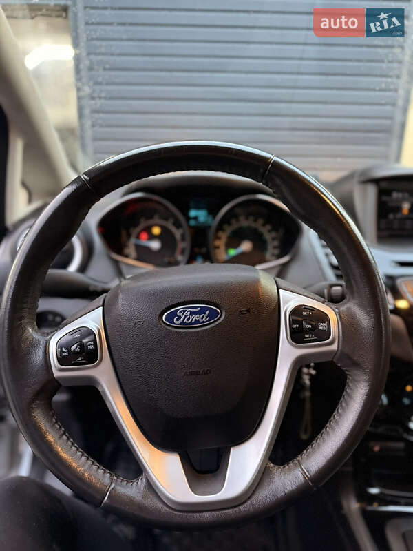 Хэтчбек Ford Fiesta 2013 в Каменском фото 12 Хэтчбек Ford Fiesta 2013 в Каменском