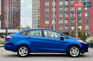 Седан Ford Fiesta 2018 в  фото 9 Седан Ford Fiesta 2018 в