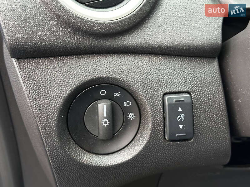 Седан Ford Fiesta 2018 в Киеве фото 12 Седан Ford Fiesta 2018 в Киеве