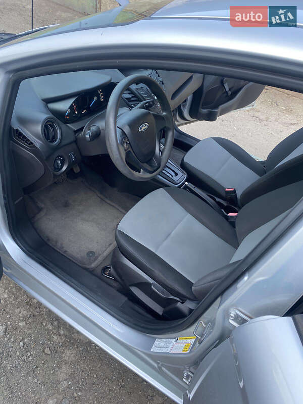 Седан Ford Fiesta 2016 в Дніпрі фото 7 Седан Ford Fiesta 2016 в Дніпрі