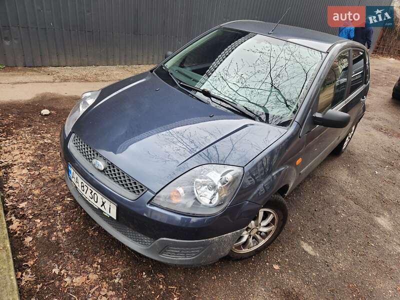 Хэтчбек Ford Fiesta 2007 в Чернигове