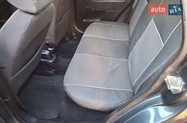 Хетчбек Ford Fiesta 2007 в  фото 6 Хетчбек Ford Fiesta 2007 в