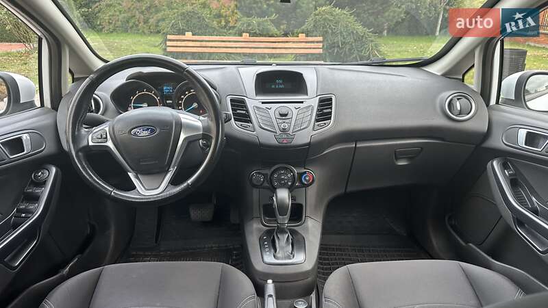 Седан Ford Fiesta 2014 в Обухові