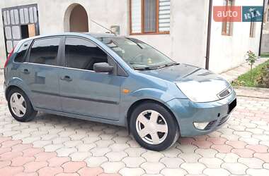 Хэтчбек Ford Fiesta 2002 в Надворной