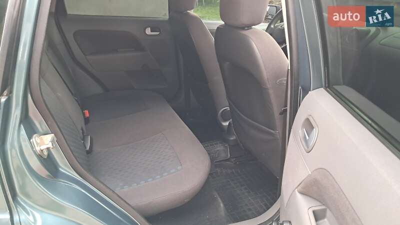 Хетчбек Ford Fiesta 2002 в Надвірній фото 21 Хетчбек Ford Fiesta 2002 в Надвірній