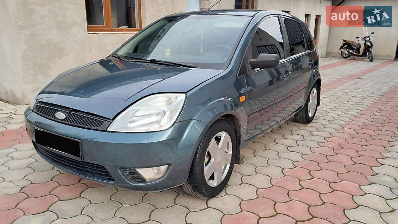 Хетчбек Ford Fiesta 2002 в Надвірній фото 29 Хетчбек Ford Fiesta 2002 в Надвірній