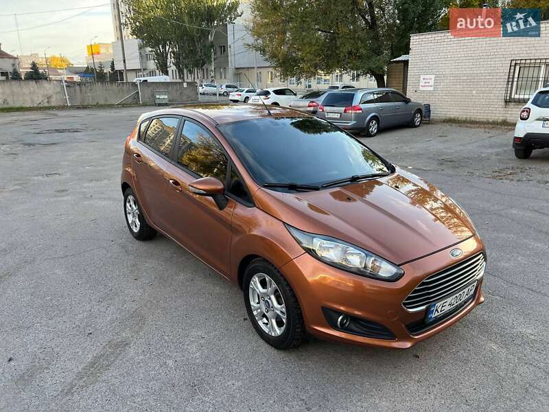 Хетчбек Ford Fiesta 2015 в Дніпрі фото 3 Хетчбек Ford Fiesta 2015 в Дніпрі