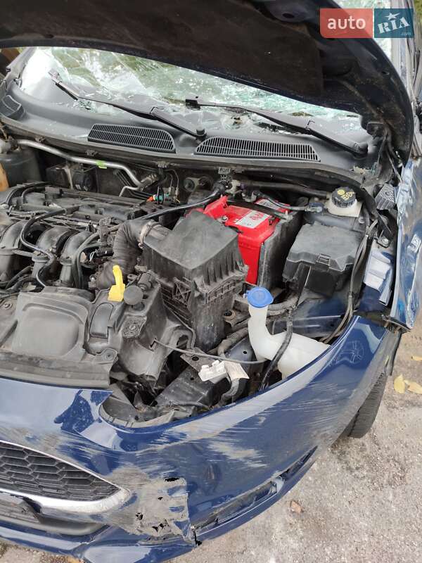 Хетчбек Ford Fiesta 2016 в Запоріжжі