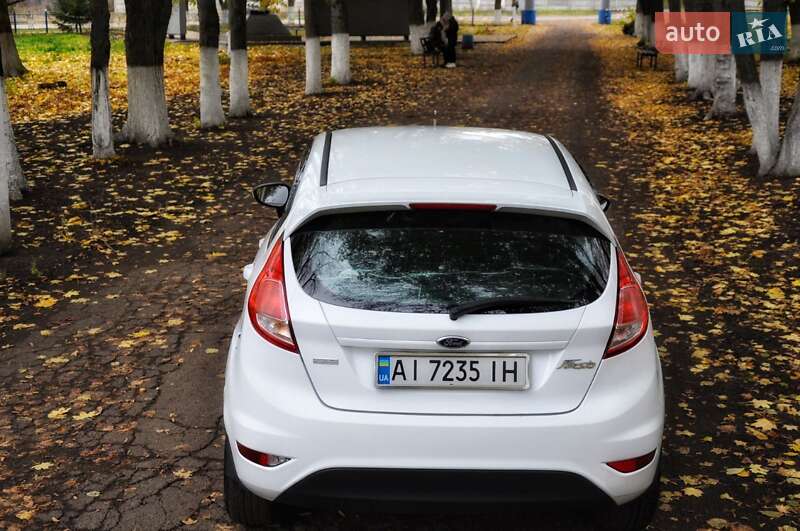 Хэтчбек Ford Fiesta 2013 в Полтаве фото 5 Хэтчбек Ford Fiesta 2013 в Полтаве