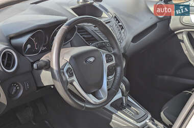 Седан Ford Fiesta 2015 в Киеве