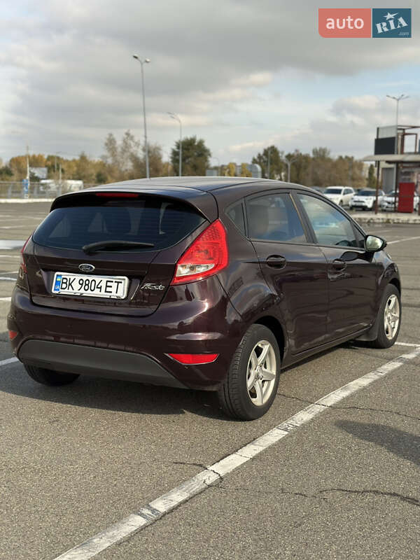 Хетчбек Ford Fiesta 2011 в Києві фото 5 Хетчбек Ford Fiesta 2011 в Києві