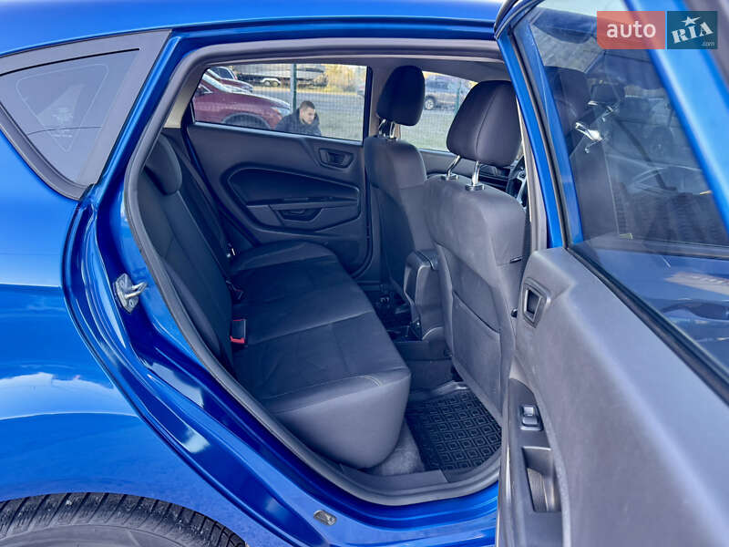 Хэтчбек Ford Fiesta 2018 в Киеве фото 22 Хэтчбек Ford Fiesta 2018 в Киеве
