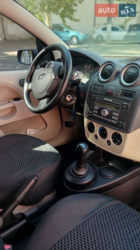 Хетчбек Ford Fiesta 2006 в Одесі фото 8 Хетчбек Ford Fiesta 2006 в Одесі